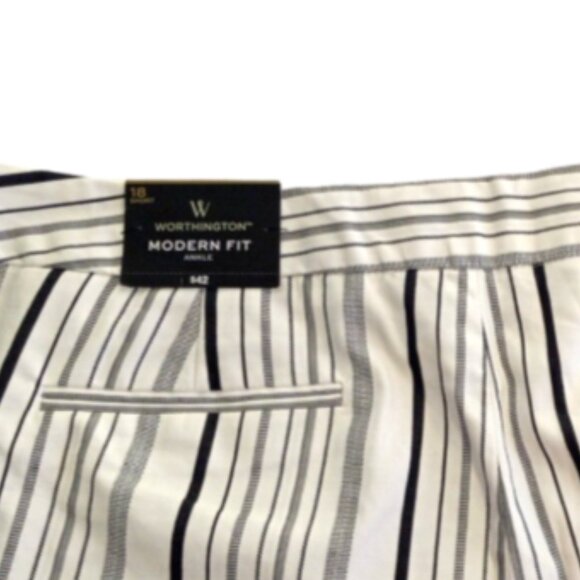 Black White Striped Capri Pants size 18 NEW Woman Black/White/Gray - Picture 10 of 13